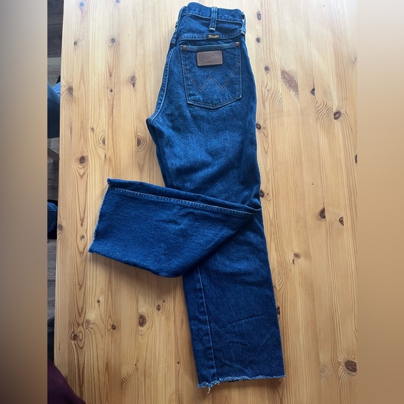 Vintage Wrangler Cowboy Cut Blue Jeans - Picture 5 of 6